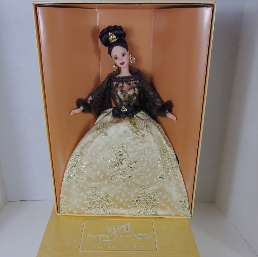Limited Edition Oscar De La Renta Barbie NIB 1998